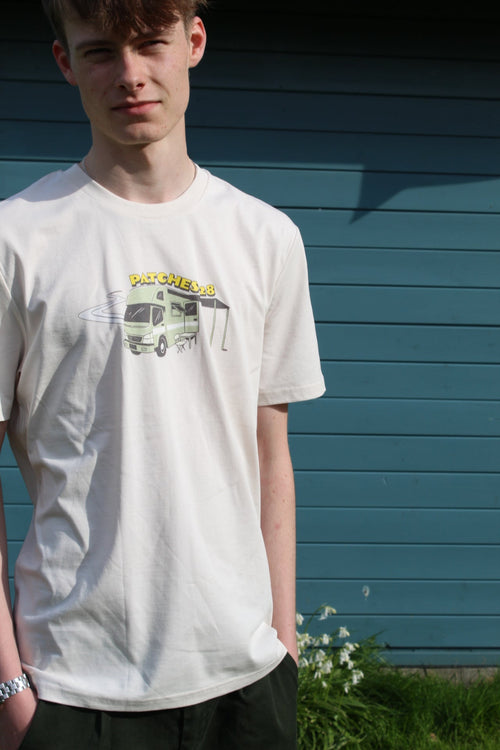 CAMPER TEE